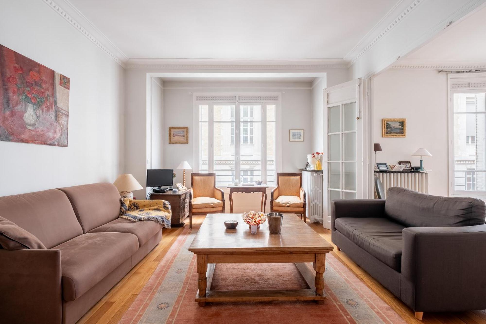 Veeve - Flowers From Appartement Paris